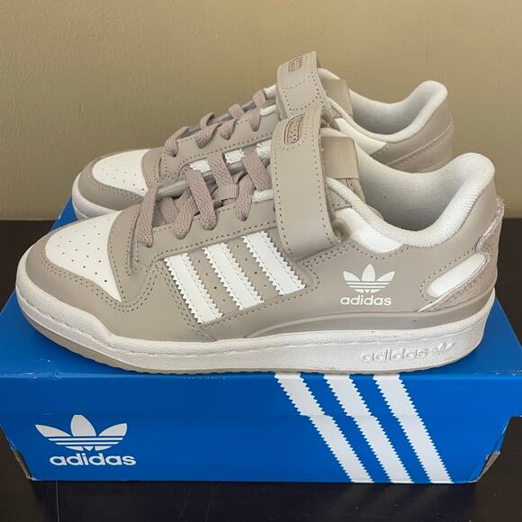adidas Big Girl Forum Low Sneaker - Picture 1 of 7